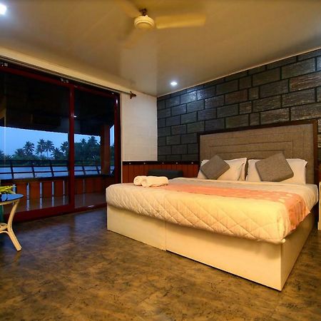 Alappuzha Green Palace Ayurveda Resort, Alleppey מראה חיצוני תמונה