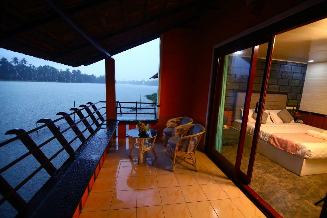 Alappuzha Green Palace Ayurveda Resort, Alleppey מראה חיצוני תמונה