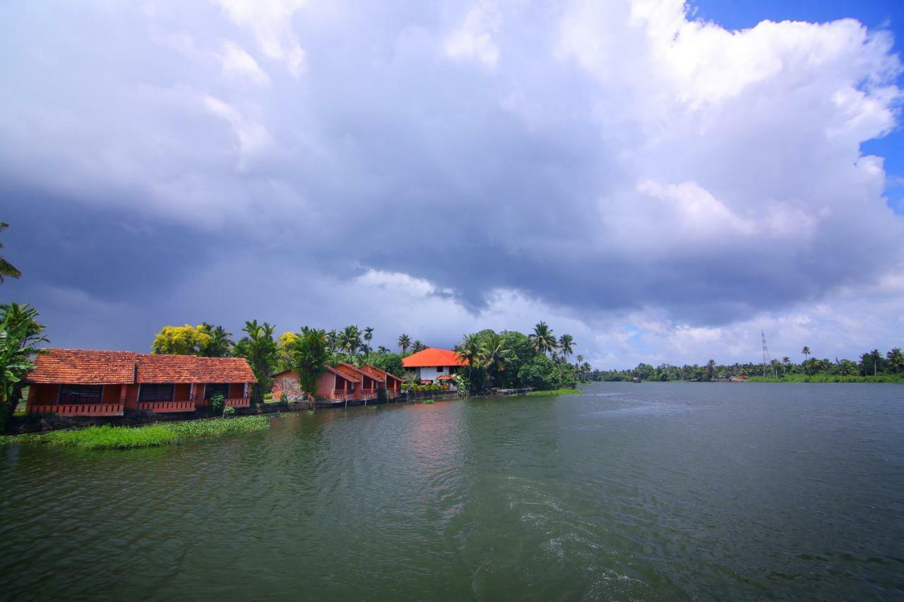 Alappuzha Green Palace Ayurveda Resort, Alleppey מראה חיצוני תמונה