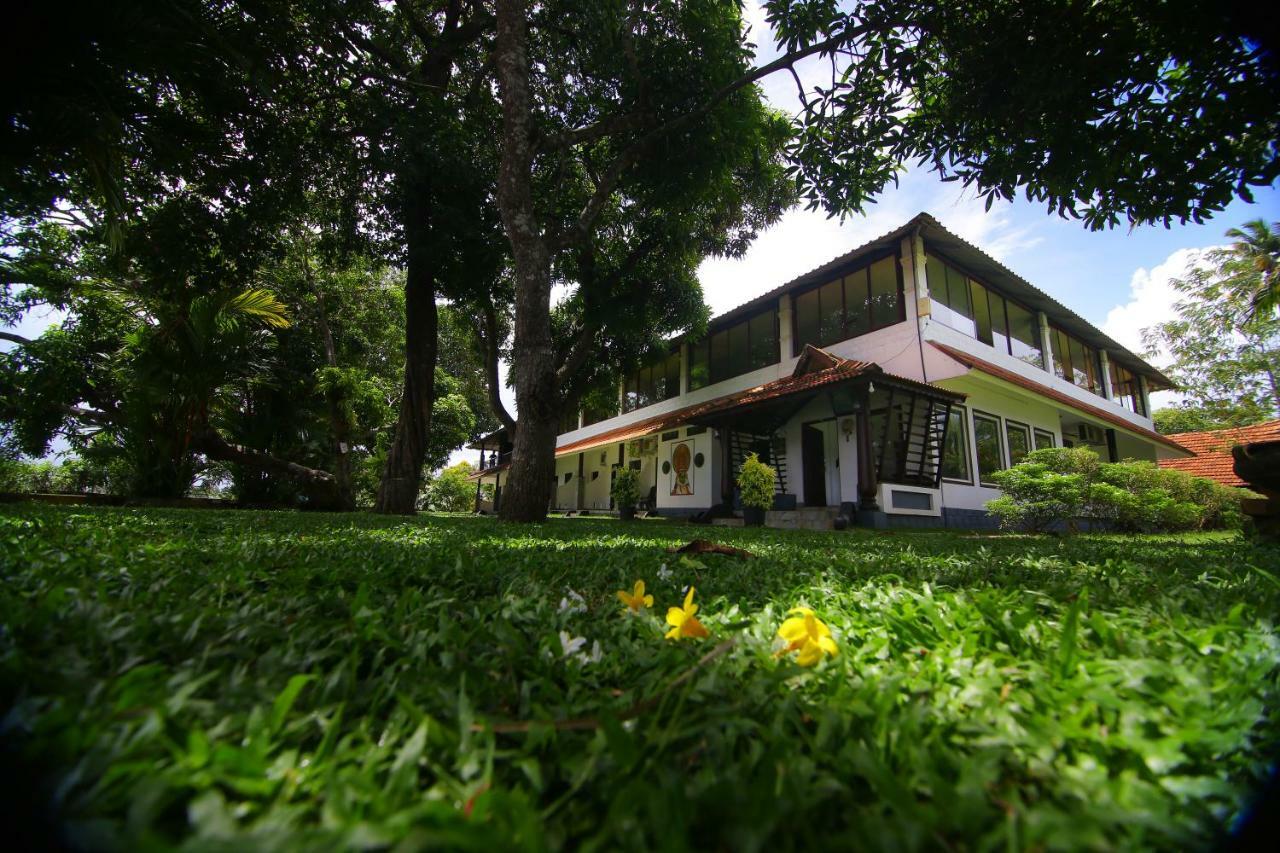 Alappuzha Green Palace Ayurveda Resort, Alleppey מראה חיצוני תמונה
